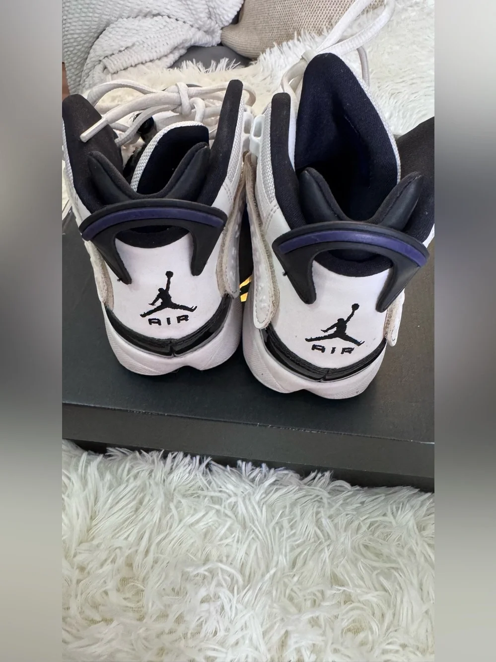 Jordan Kids Black, White & Purple High-Top Sneakers
